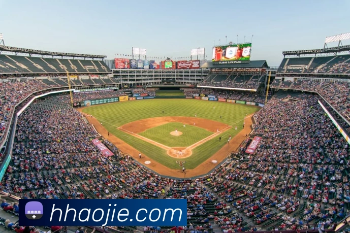 冰墩墩与雪容融的联动效应:揭秘冬奥吉祥物对赛事氛围的塑造作用